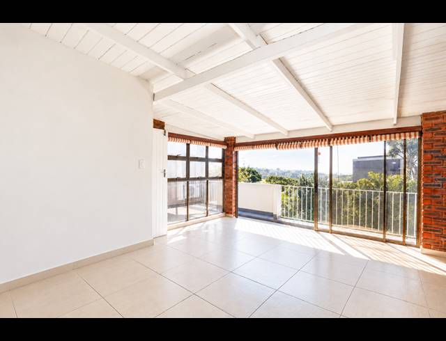 4 BEDROOM APARTMENT FOR SALE IN MUSGRAVE